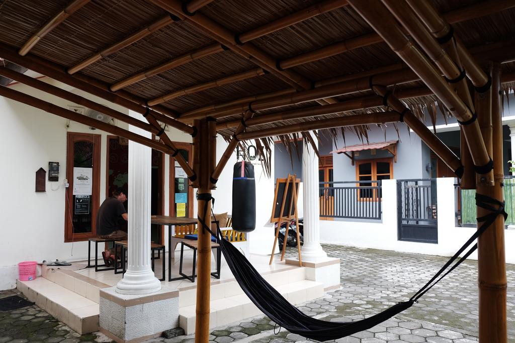 Hoz Bed & Breakfast Γιογκιακάρτα Εξωτερικό φωτογραφία